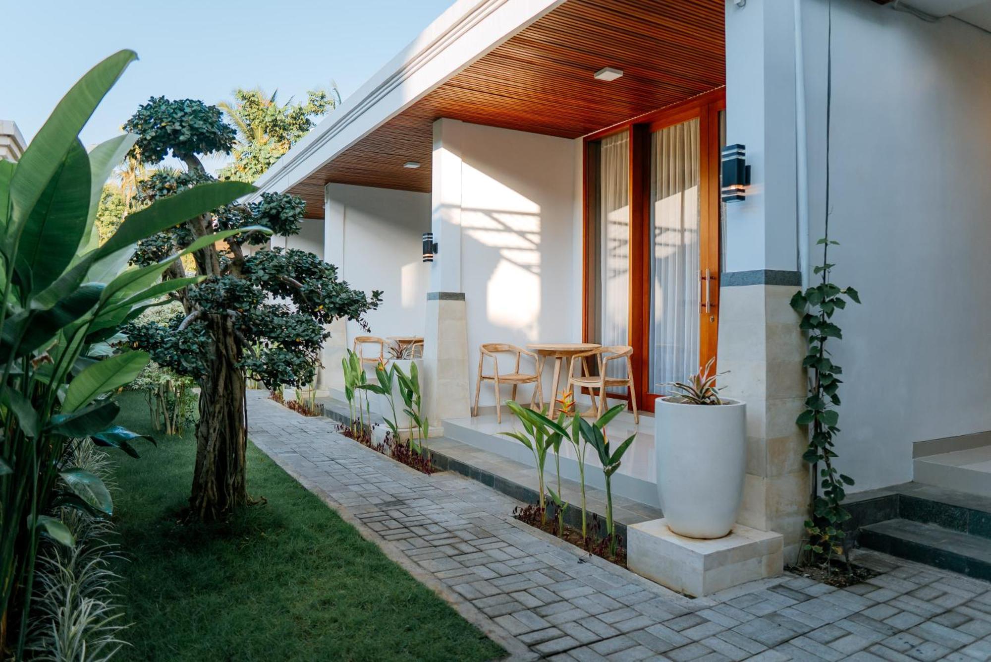 Bali Made Escape Hotel Gianyar  Exterior photo